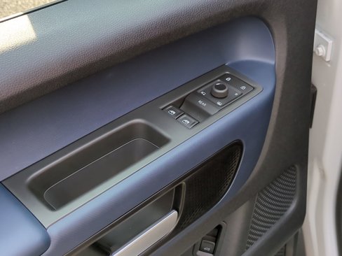 New 2025 Volkswagen ID. Buzz Pro S image 10