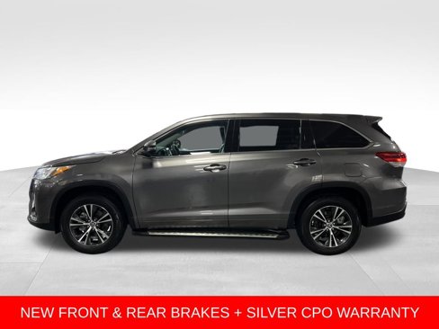 Certified 2018 Toyota Highlander LE image 2