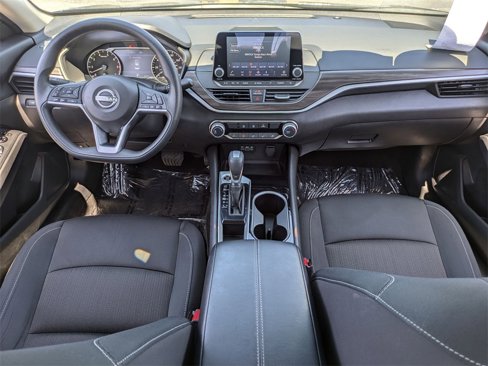 Used 2024 Nissan Altima 2.5 SV image 24