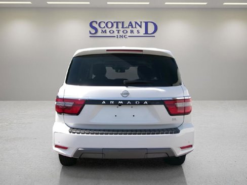 Used 2024 Nissan Armada SL w/ Captain's Chairs Package image 7