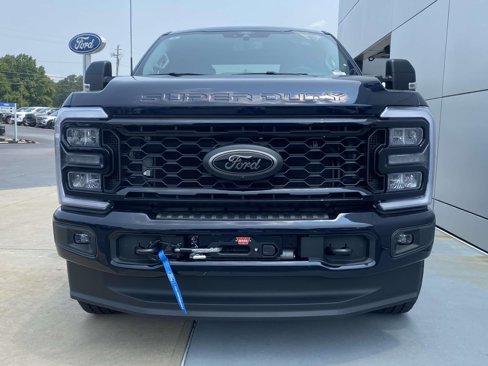 New 2025 Ford F350 XLT w/ Black Appearance Package image 9