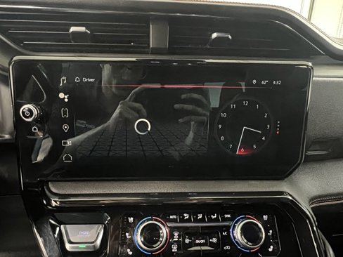 Used 2024 GMC Sierra 3500 AT4 w/ AT4 Preferred Package image 39