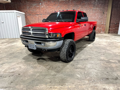 Used 1998 Dodge Ram 2500 Truck 4x4 Quad Cab image 1