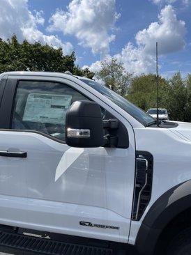 New 2023 Ford F550 2WD Regular Cab Super Duty image 5