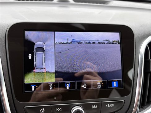 Used 2024 Chevrolet Equinox LT image 15
