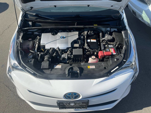 Used 2017 Toyota Prius Two image 19