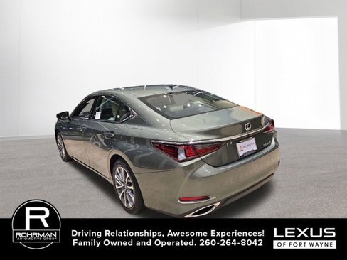 New 2025 Lexus ES 350 w/ Premium Package image 10