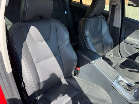 Used 2017 Volvo S60 T5 Dynamic w/ Vision Package image 9