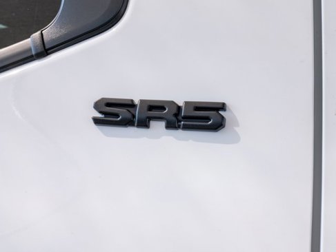 New 2026 Toyota Tundra SR5 image 10
