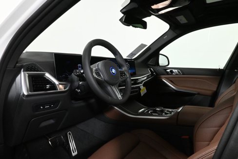 New 2026 BMW X5 xDrive50e w/ M Sport Package image 16