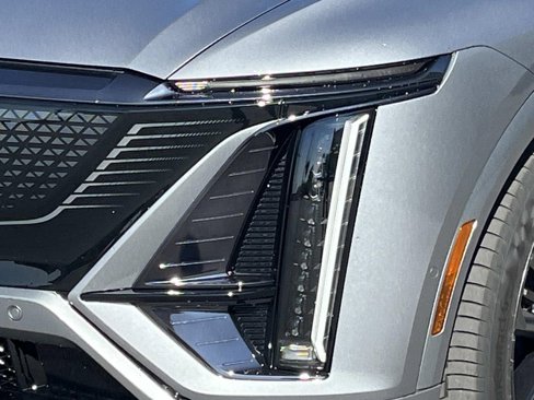 New 2026 Cadillac Lyriq V image 9