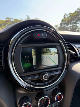 Used 2019 MINI Cooper S w/ Premium Package image 21