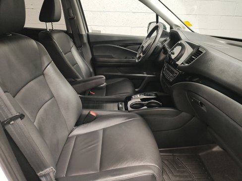 Used 2022 Honda Pilot Touring image 7