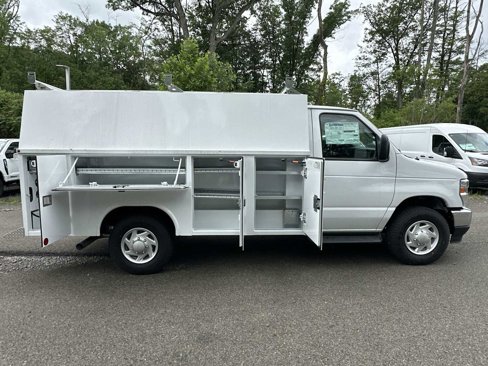 New 2026 Ford E-350 and Econoline 350 Super Duty w/ Power Equipment Group image 3