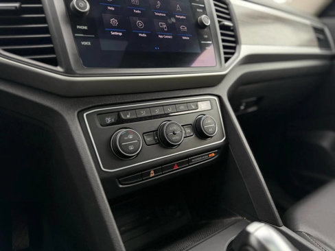 Used 2021 Volkswagen Atlas SE w/ Panoramic Sunroof Package image 35