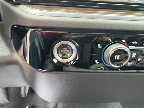 Used 2023 Chevrolet Silverado 1500 LT image 18