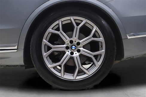 Used 2023 BMW X7 xDrive40i w/ Premium Package image 17