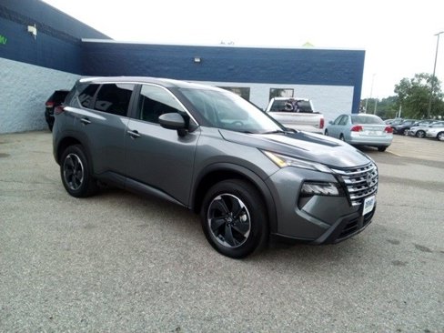 Used 2024 Nissan Rogue SV image 7