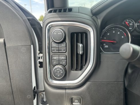 Used 2023 Chevrolet Silverado 3500 LTZ w/ Gooseneck/5TH Wheel Package image 28