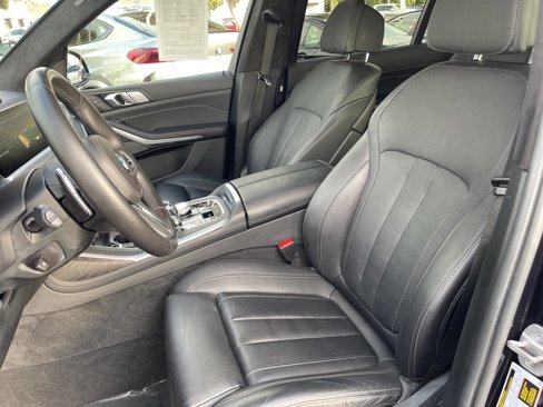 Used 2022 BMW X7 xDrive40i w/ M Sport Package image 13