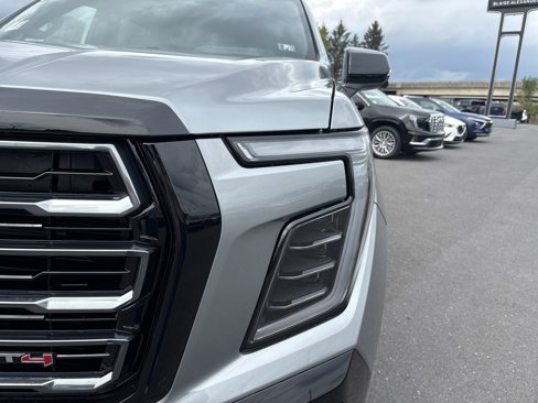 New 2026 GMC Yukon XL AT4 w/ AT4 Premium Plus Package image 9