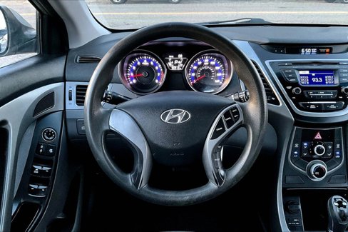 Used 2016 Hyundai Elantra SE image 5