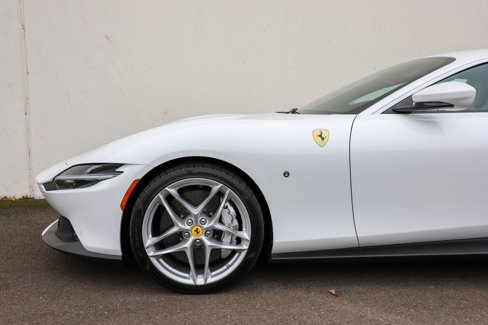 Certified 2023 Ferrari Roma image 18