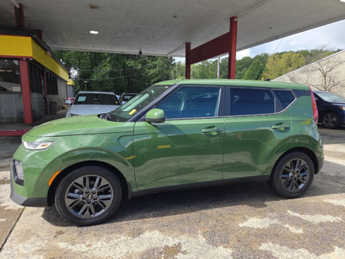 Used 2021 Kia Soul EX image 2