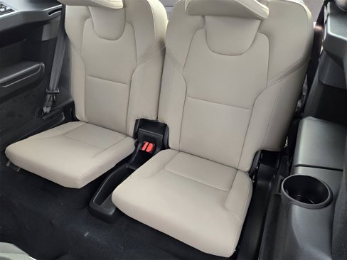 Used 2025 Volvo XC90 T8 Plus w/ Protection Package Premier image 19
