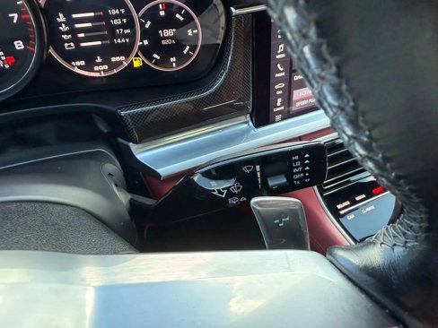 Used 2018 Porsche Panamera 4S image 26