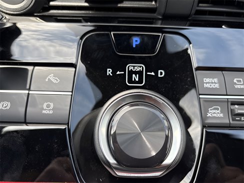 New 2025 Subaru Solterra Limited image 16