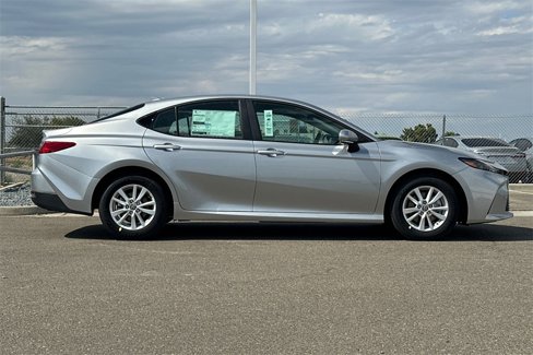 New 2026 Toyota Camry LE image 3