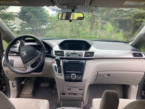 Used 2016 Honda Odyssey SE image 8