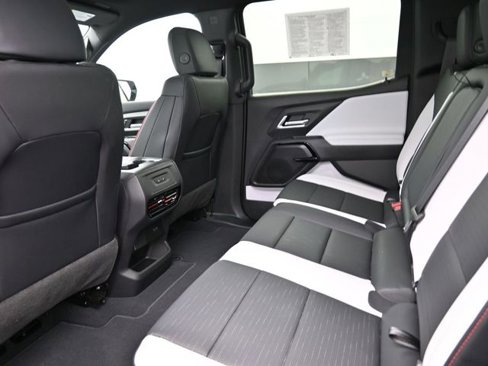 New 2025 Chevrolet Silverado EV RST image 30