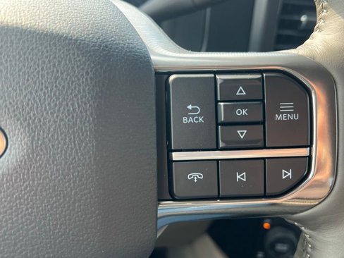 New 2025 Ford F250 Platinum w/ Platinum Plus Package image 41