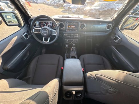 Used 2023 Jeep Wrangler Sahara image 21