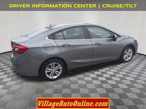 Used 2019 Chevrolet Cruze LT w/ LT Fleet Convenience Package image 4