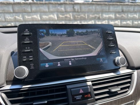 Used 2018 Honda Accord EX image 38