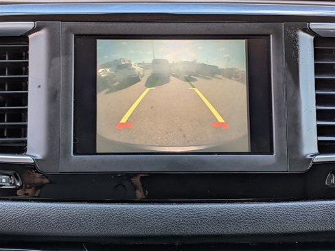 Used 2019 Chrysler Pacifica Touring-L image 22
