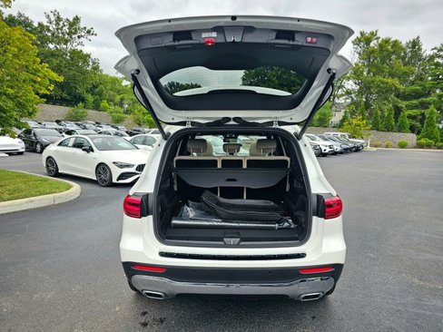 New 2026 Mercedes-Benz GLB 250 4MATIC image 9