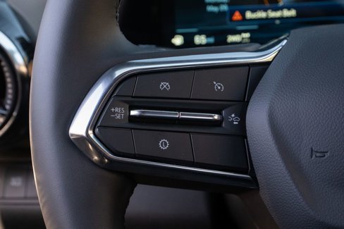 New 2026 Chevrolet Equinox LT w/ Convenience Package II image 34