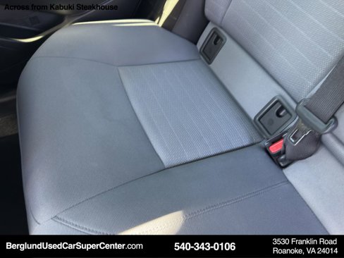 Used 2024 Toyota Corolla SE image 29
