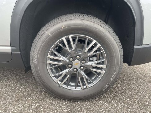 New 2026 Chevrolet Traverse LT image 4
