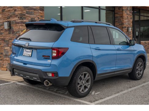 Used 2024 Honda Passport TrailSport image 3