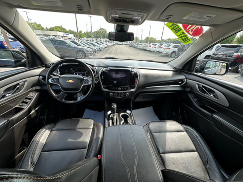 Used 2020 Chevrolet Traverse LT w/ LT Premium Package image 19