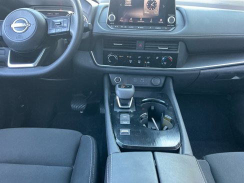 Used 2023 Nissan Rogue S image 20