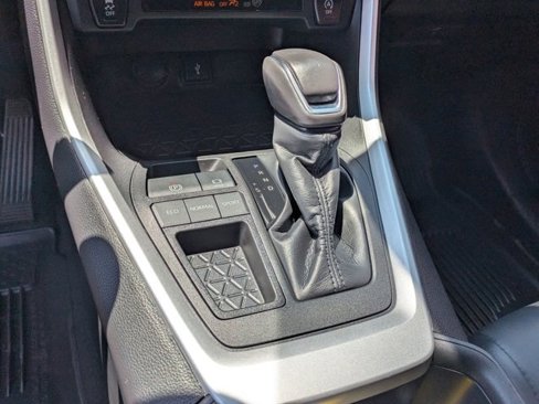 Certified 2022 Toyota RAV4 XLE Premium image 21