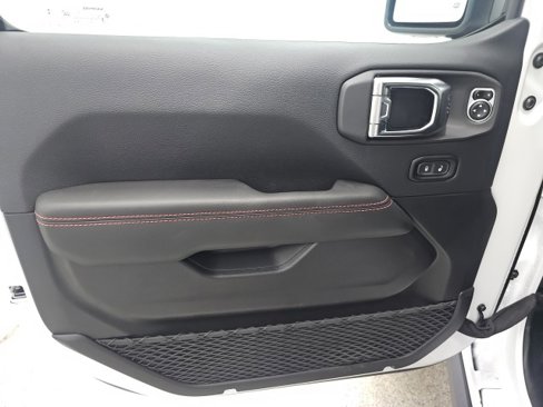New 2025 Jeep Gladiator Rubicon w/ Safety Group image 31