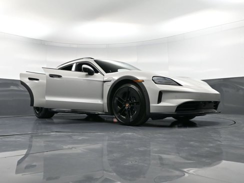 New 2025 Porsche Taycan 4S image 41