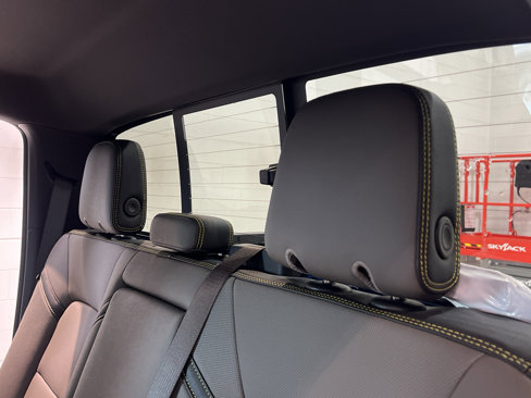 New 2025 Chevrolet Colorado ZR2 w/ Technology Package image 36